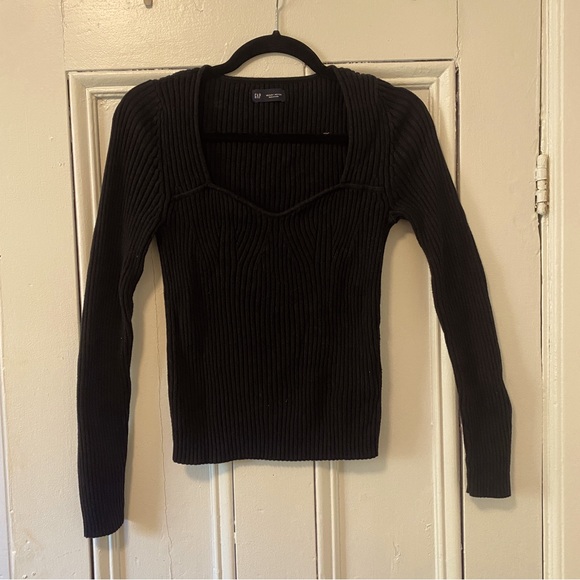 GAP Ribbed Sweetheart Sweater - Picture 1 of 3